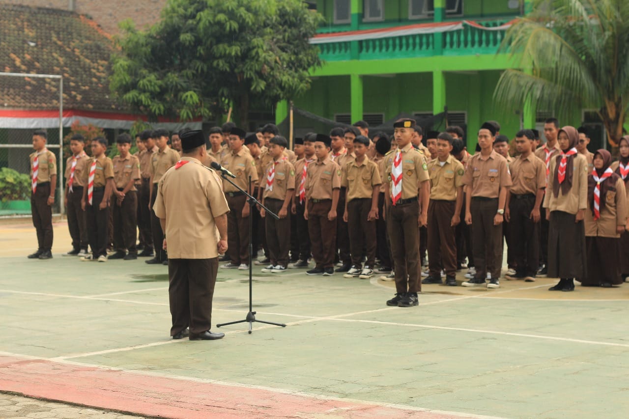 Upacara Pramuka MA Ma’arif NU 5 Sekampung