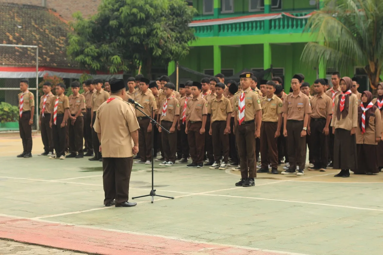 Read more about the article Upacara Pramuka MA Ma’arif NU 5 Sekampung