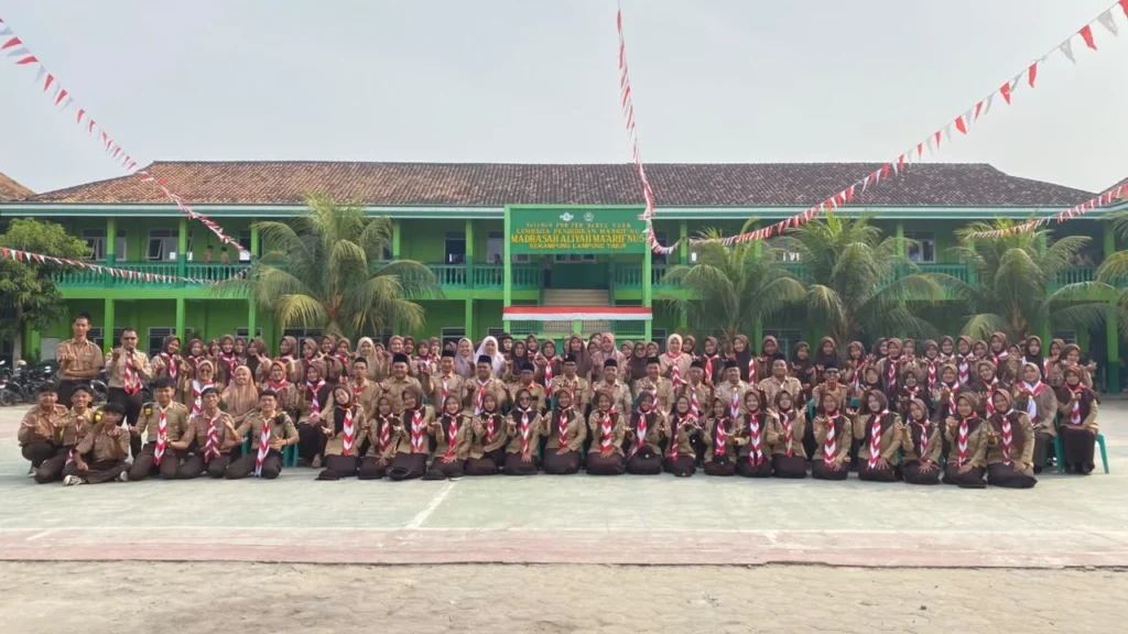 Semarak Hari Pramuka, Seluruh Lembaga Pendidikan di Bawah Naungan Yayasan Pondok Pesantren Darul Ulum Lampung Timur Gelar Upacara Bersama